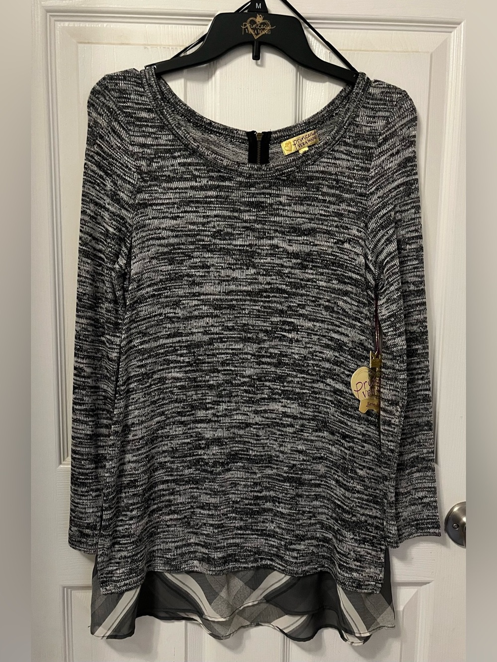 Women’s Vera Wang top